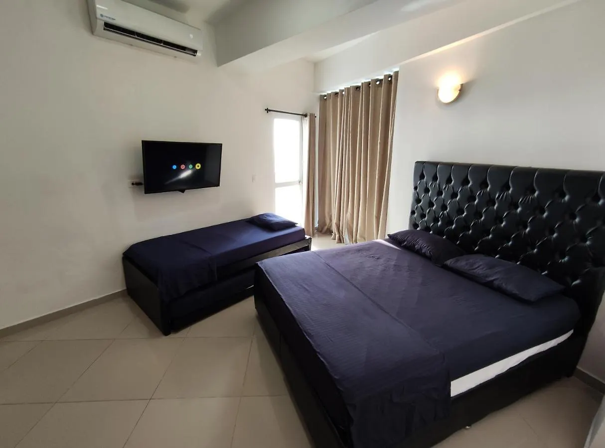 Torre Del Lago Apartment Cartagena 0*,